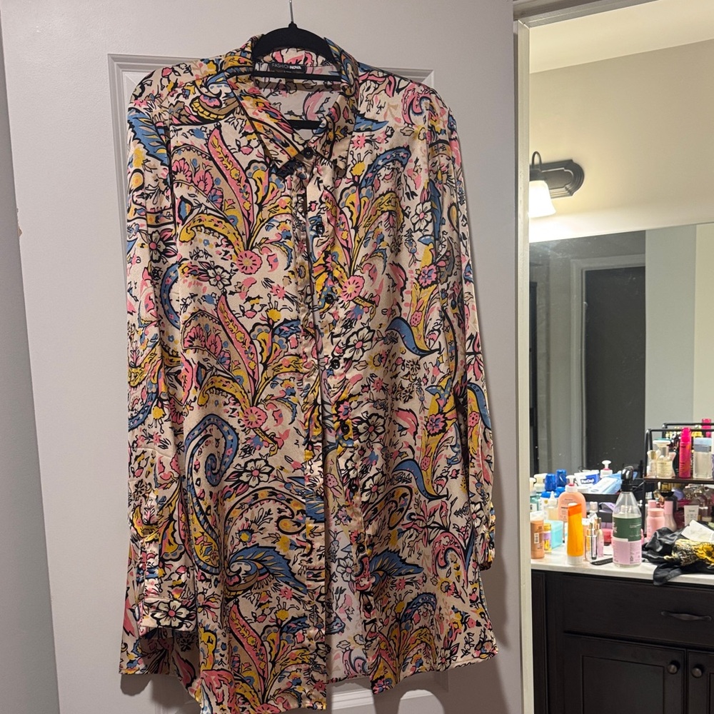 Fashion Nova Vibrant Paisley Men's Shirt